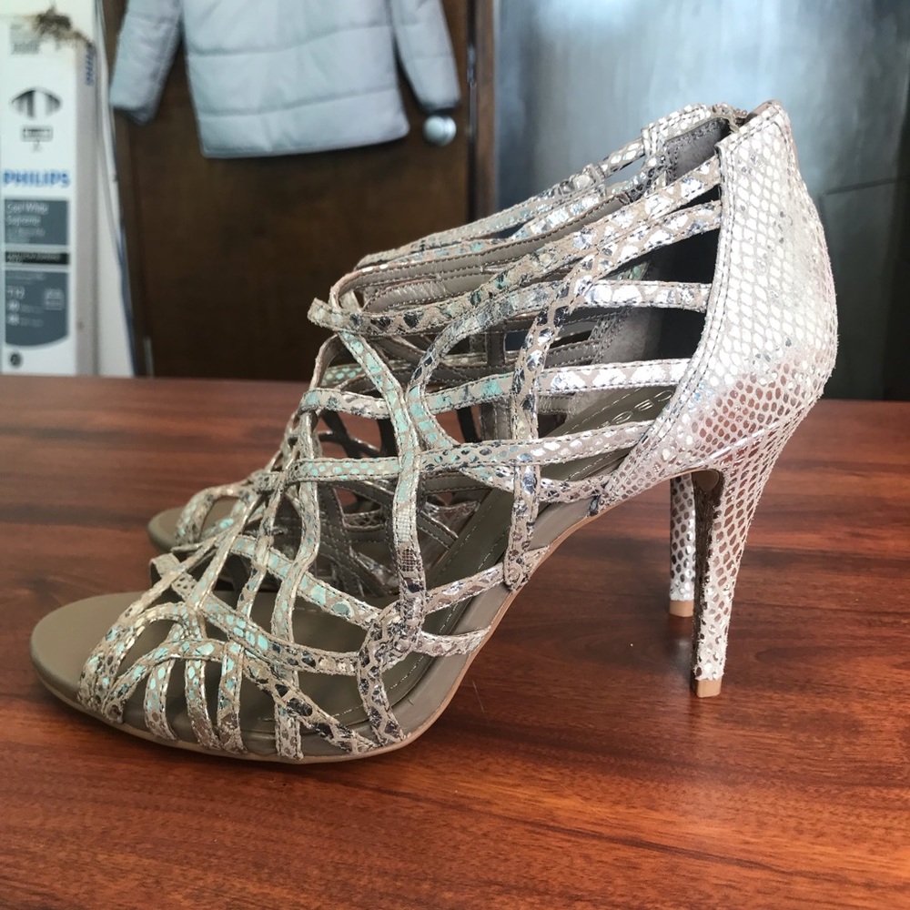 Leather scrappy sandal